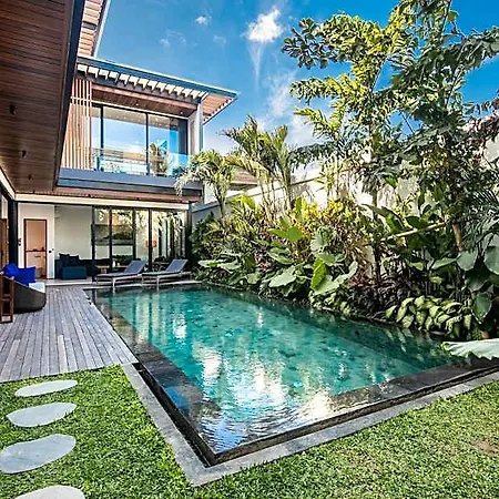 New 5Br Villa Beach At 200M Canggu