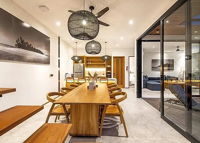 New 5br At 200m Canggu ホテル 4*