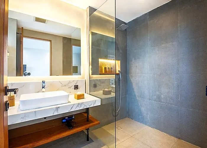 ホテル New 5br At 200m Canggu バリ島
