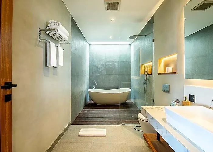 New 5br At 200m Canggu ホテル 4*